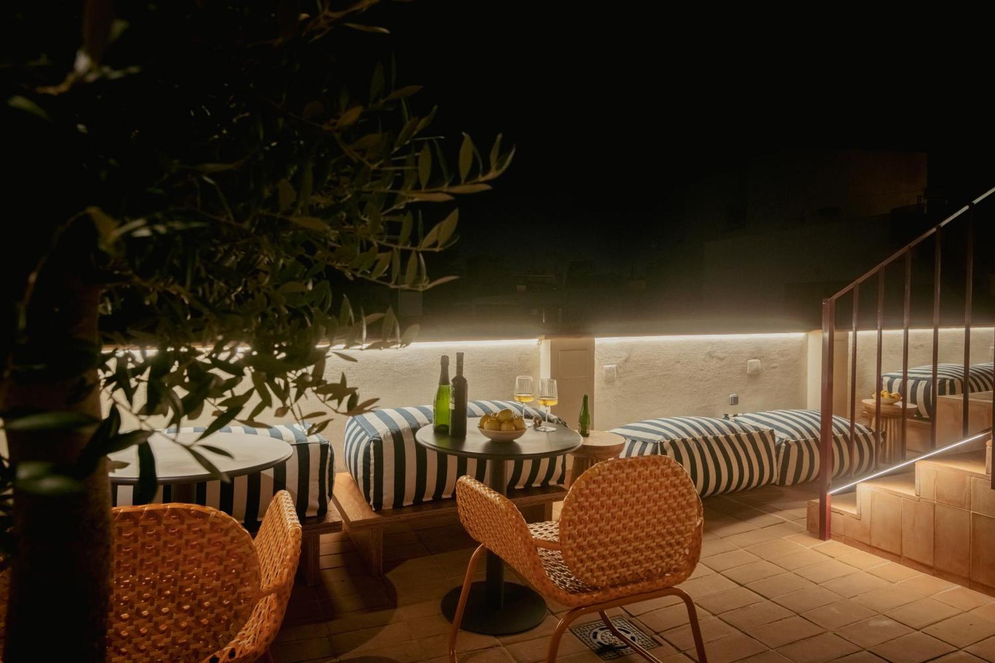Hotel Lirium Casa Patio Sevilla Exterior foto